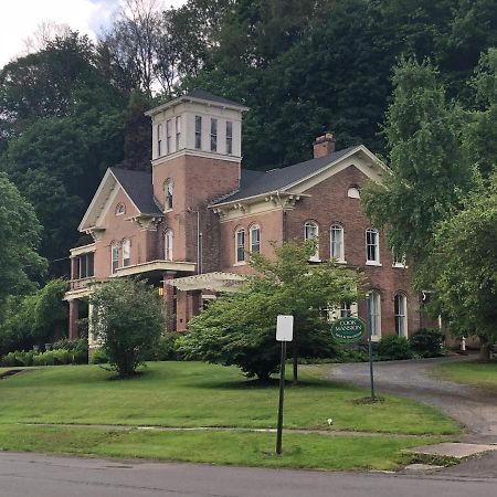 Cook Mansion Bed & Breakfast Montour Falls ภายนอก รูปภาพ