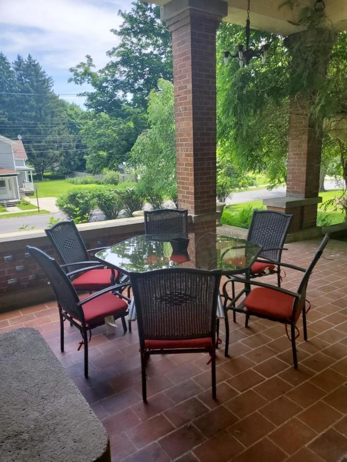 Cook Mansion Bed & Breakfast Montour Falls ภายนอก รูปภาพ
