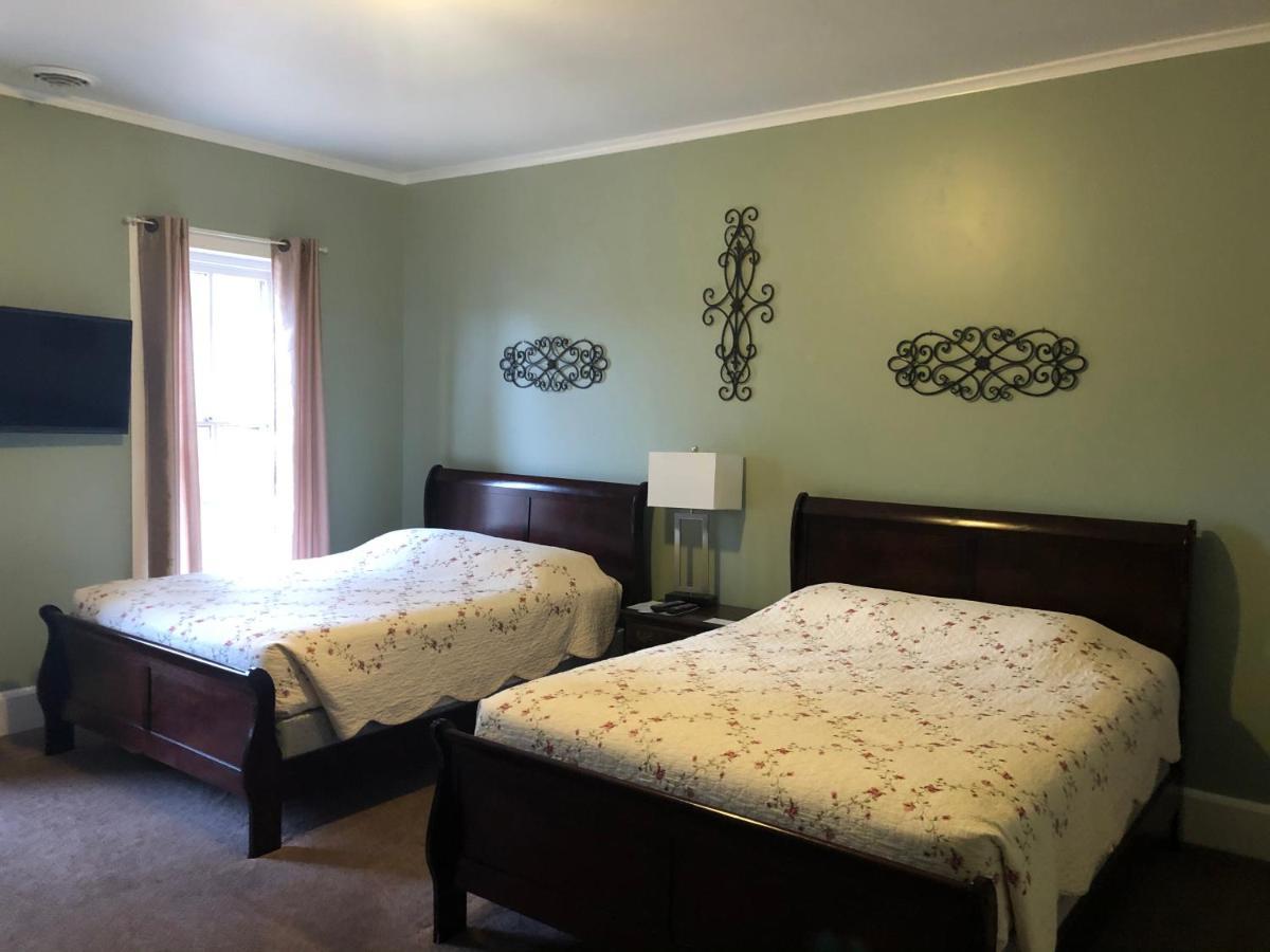 Cook Mansion Bed & Breakfast Montour Falls ภายนอก รูปภาพ