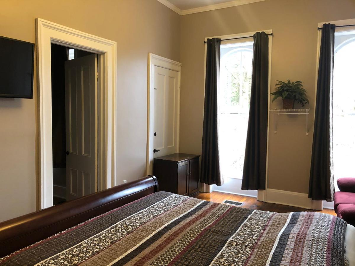 Cook Mansion Bed & Breakfast Montour Falls ภายนอก รูปภาพ